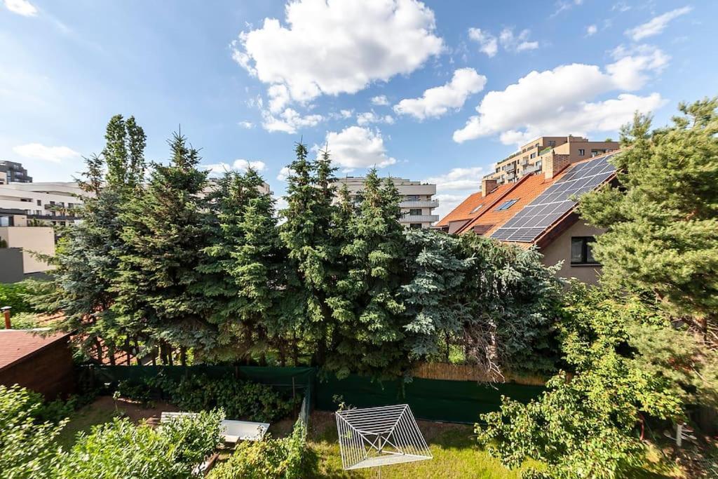 Village-like Peace & Quiet In City + Parking * Praga